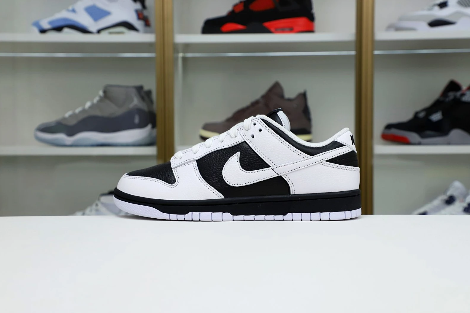 Kimikick NIKE DUNK LOW RETRO REVERSE PANDA - FD9064- AllSeason 3511