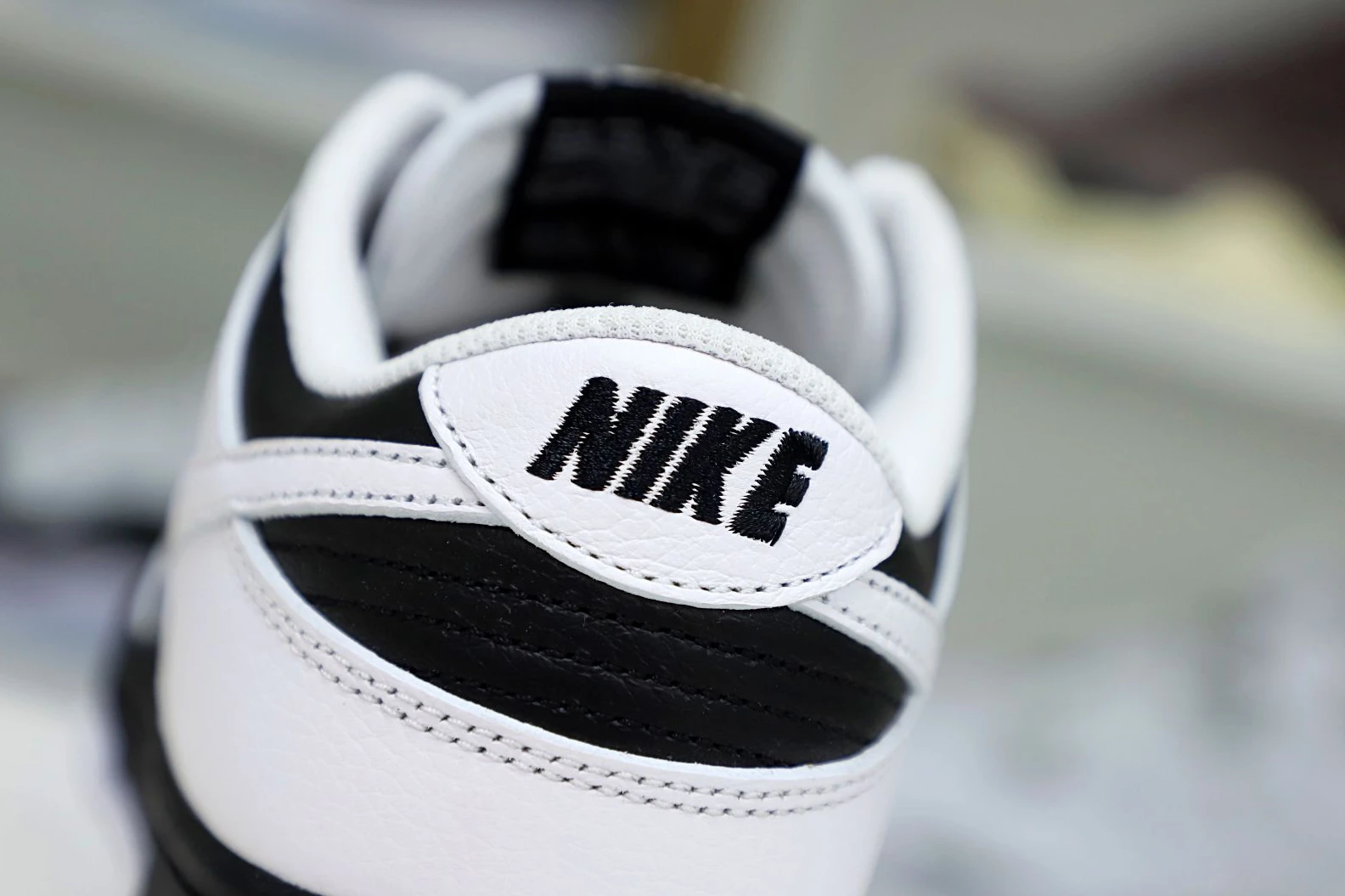 Kimikick NIKE DUNK LOW RETRO REVERSE PANDA - FD9064- AllSeason 3511