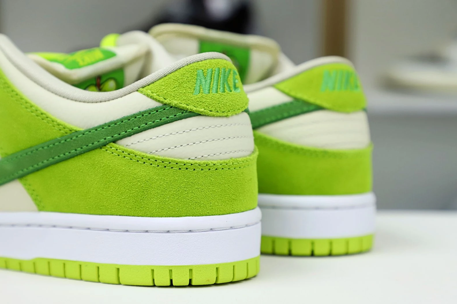 Kimikick NIKE SB DUNK LOW GREEN APPLE WellDesigned 3506