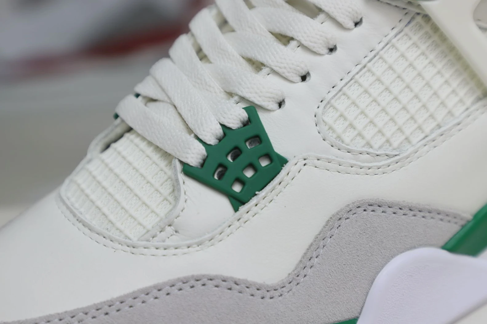 Kimikick NIKE SB X AIR JORDAN 4 RETRO 'PINE GREEN' HighQuality 2966
