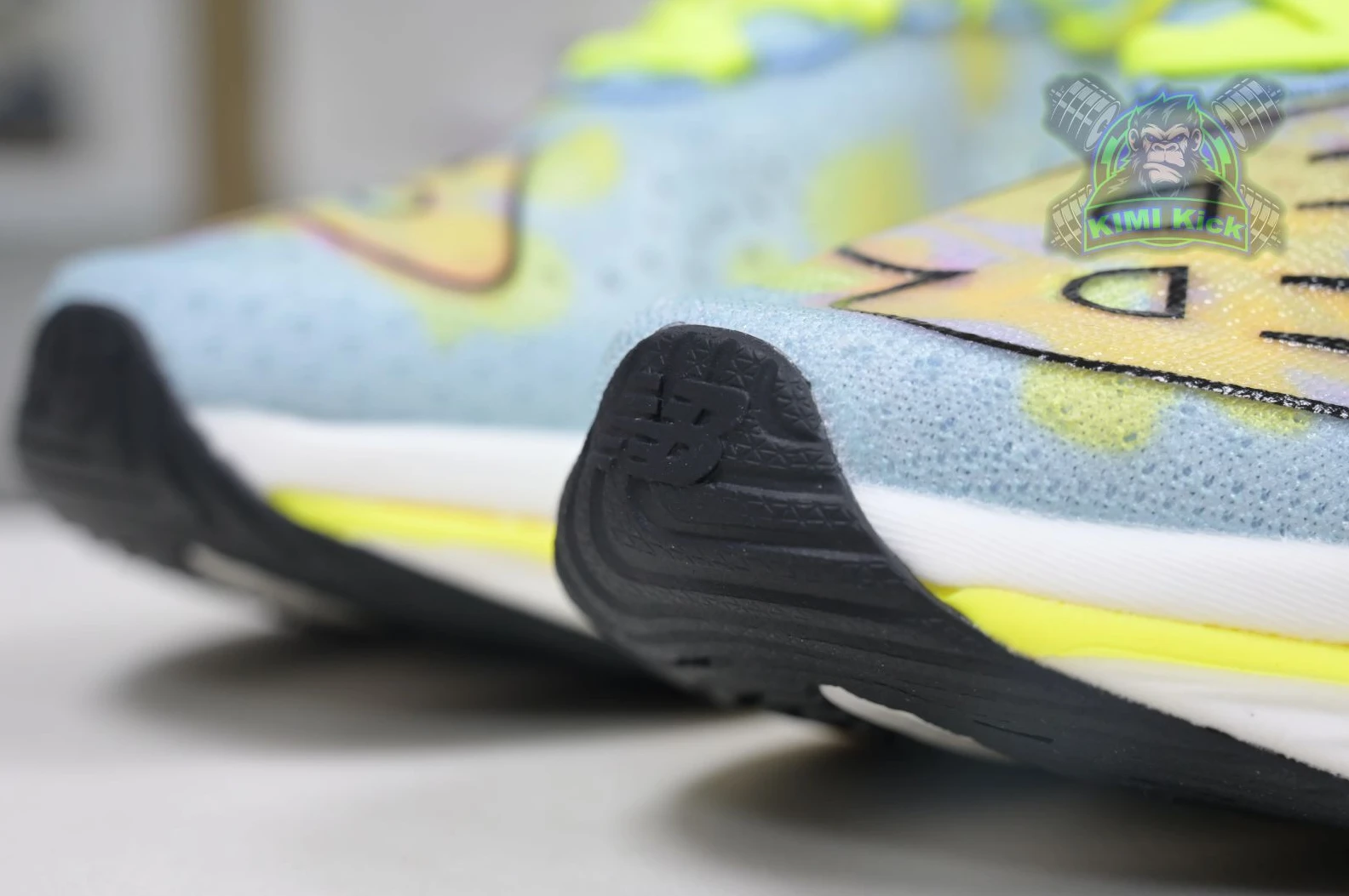 Kimikick New Balance NB FuelCell SuperComp Elite v StreetReady 2945