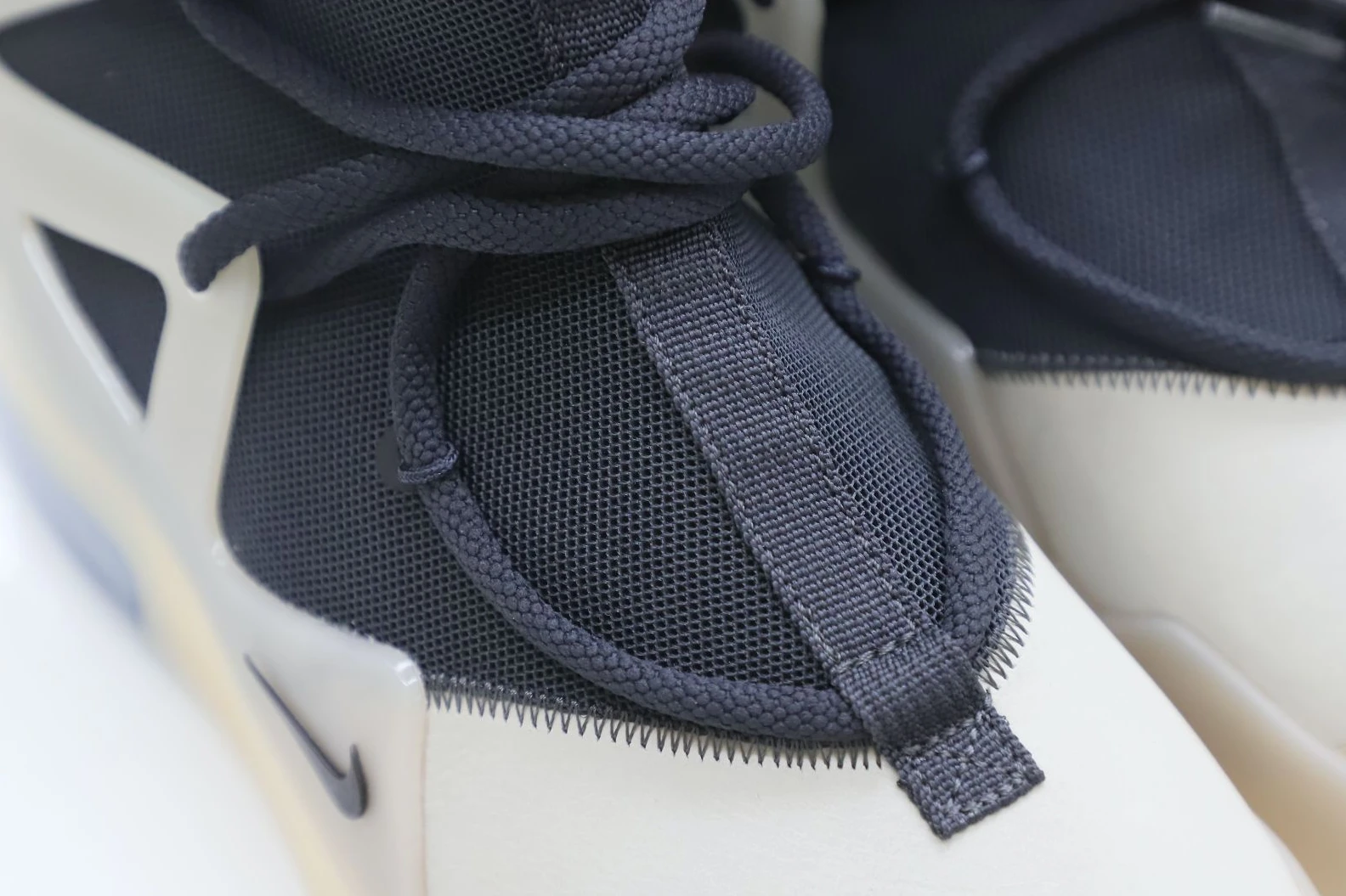 Kimikick Nike Air Fear of God 1 string fog Affordable 3441