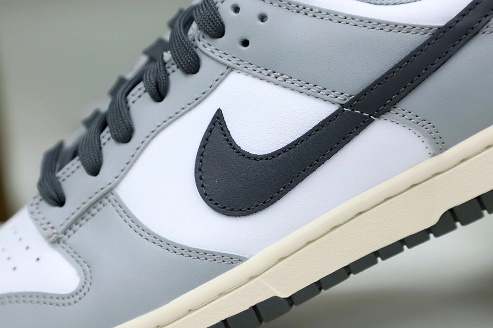 Kimikick Nike Dunk Low  Light Smoke Grey GoodFit 2967