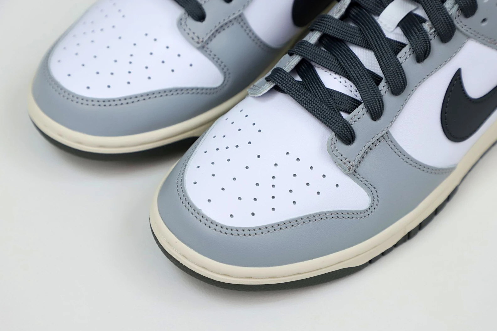 Kimikick Nike Dunk Low  Light Smoke Grey GoodFit 2967