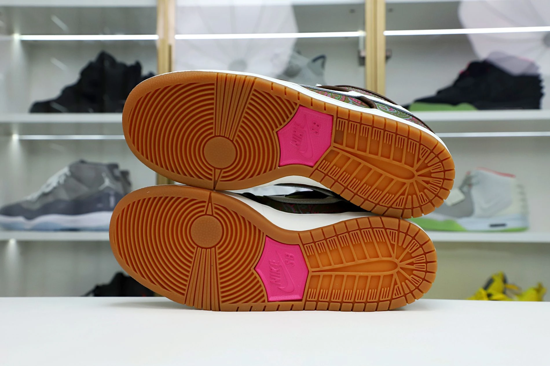 Kimikick Nike Dunk SB Low Paisley ModernLook 3462