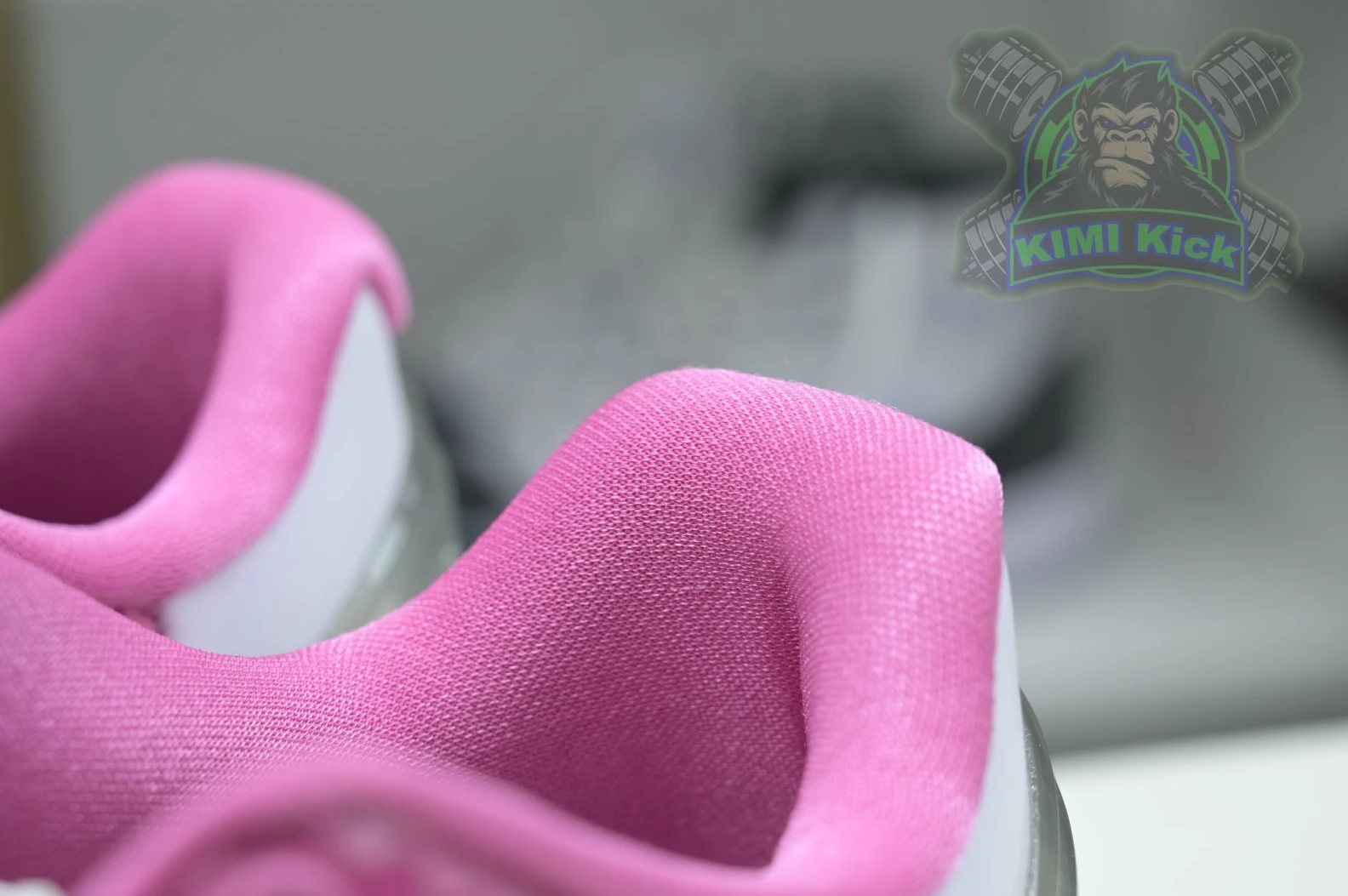 Kimikick Nike Zoom Kobe 6 Kay Yow Think Pink UrbanStyle 3404