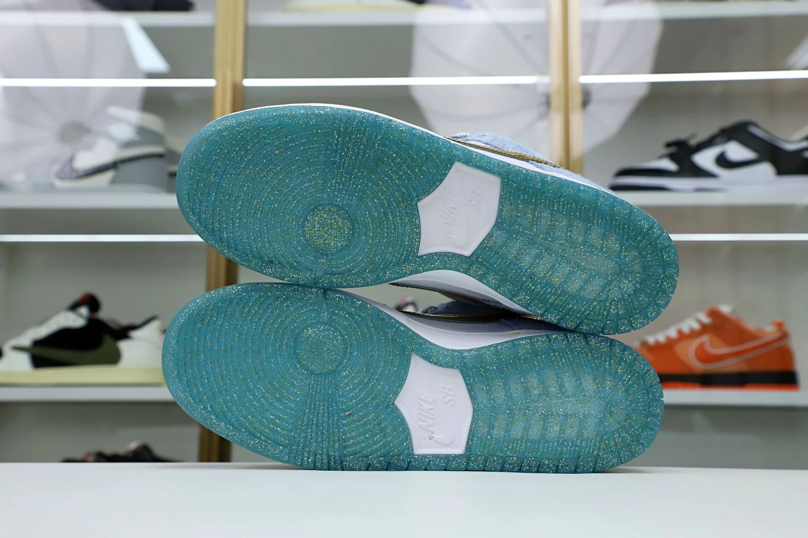 Kimikick STRANGELOVE X NIKE SB DUNK LOW Fashionable 3521