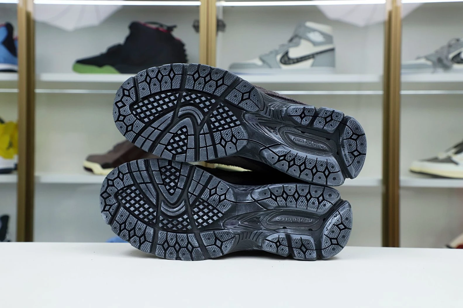 Kimikick Supbro x New Balance 2002R BestValue 2947