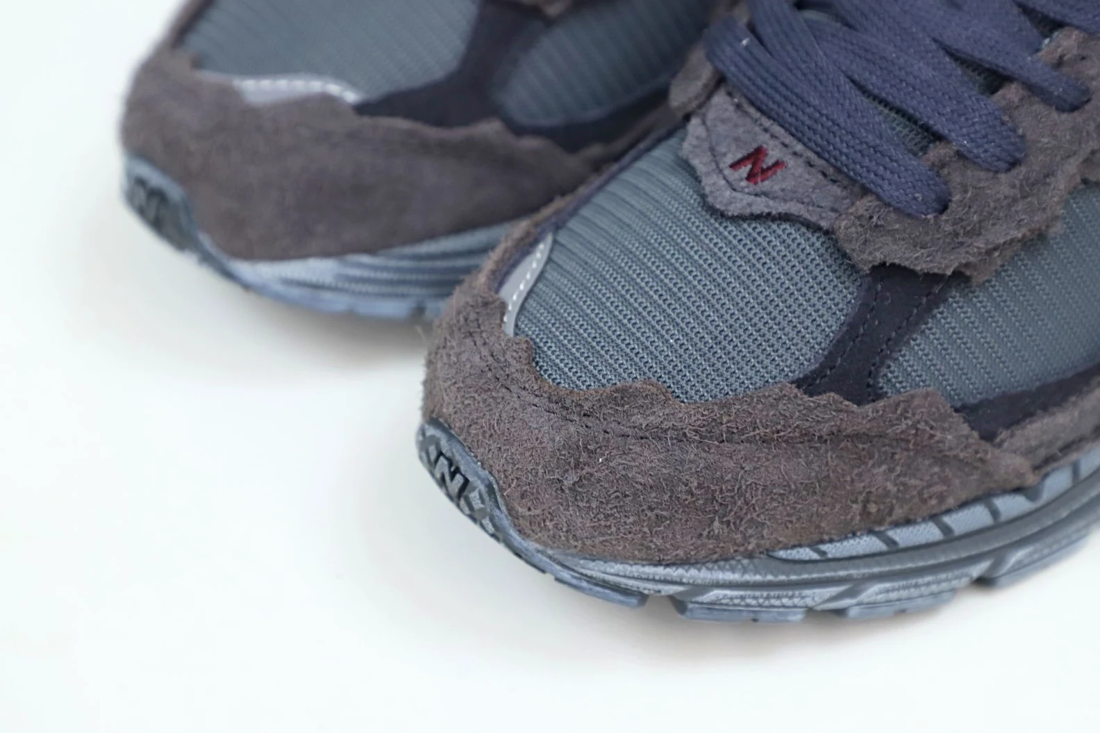 Kimikick Supbro x New Balance 2002R BestValue 2947