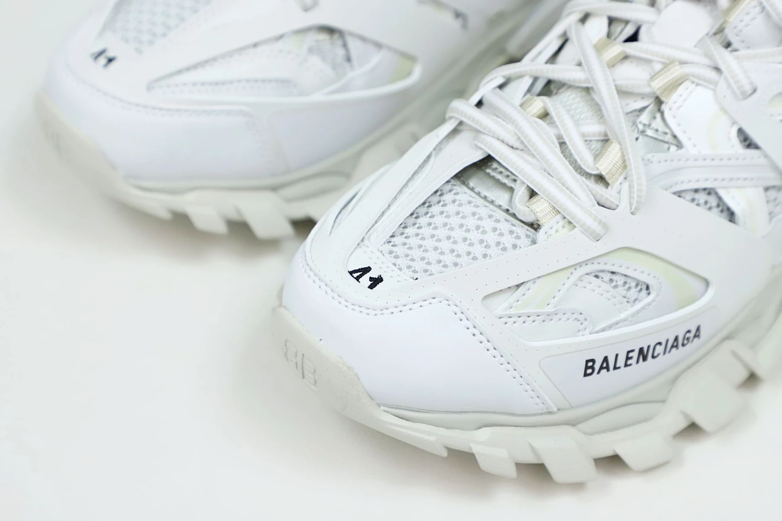 Kimikick TRACK TRAINER WHITE EasyMatch 3536