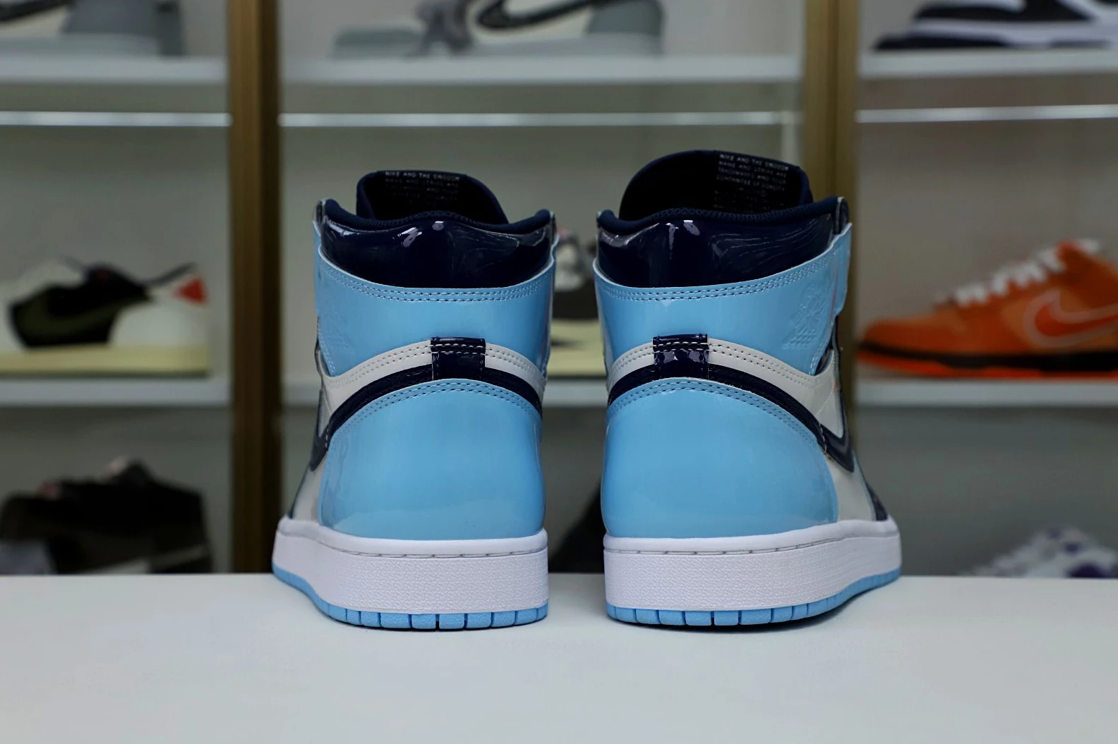 Kimikick WMNS AIR JORDAN 1 RETRO HIGH OG 'BLUE CHILL' Comfortable 1973