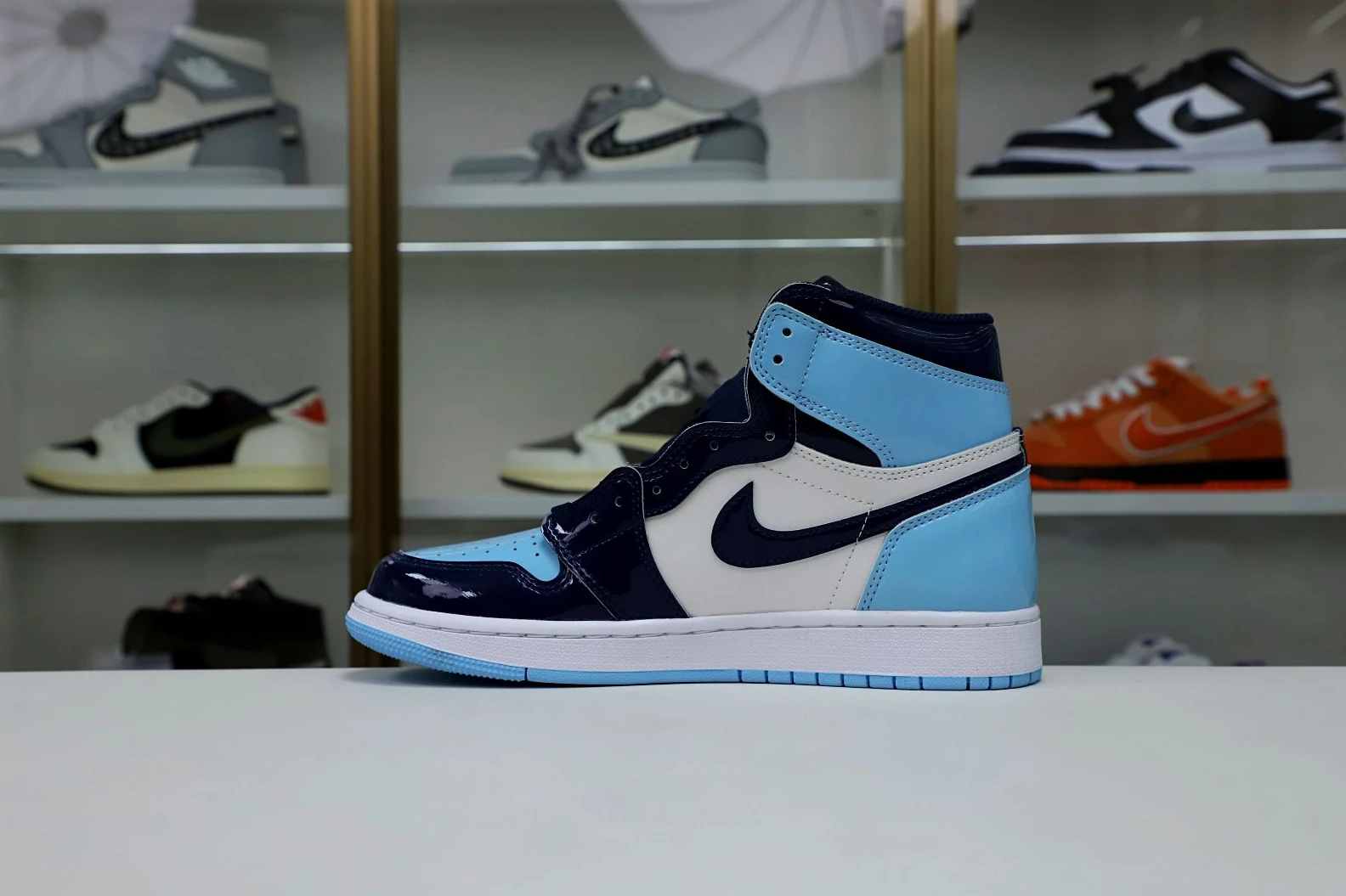 Kimikick WMNS AIR JORDAN 1 RETRO HIGH OG 'BLUE CHILL' Comfortable 1973