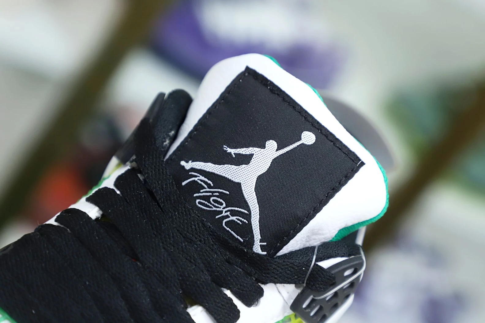Kimikick WMNS AIR JORDAN 4 RETRO 'RAST EasyMatch 1958