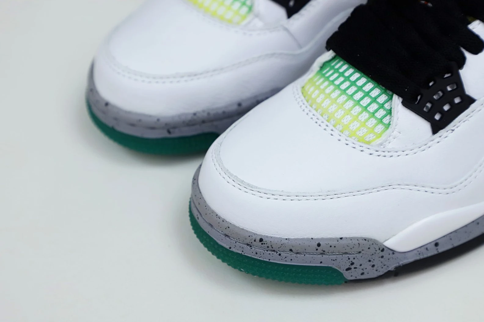 Kimikick WMNS AIR JORDAN 4 RETRO 'RAST EasyMatch 1958