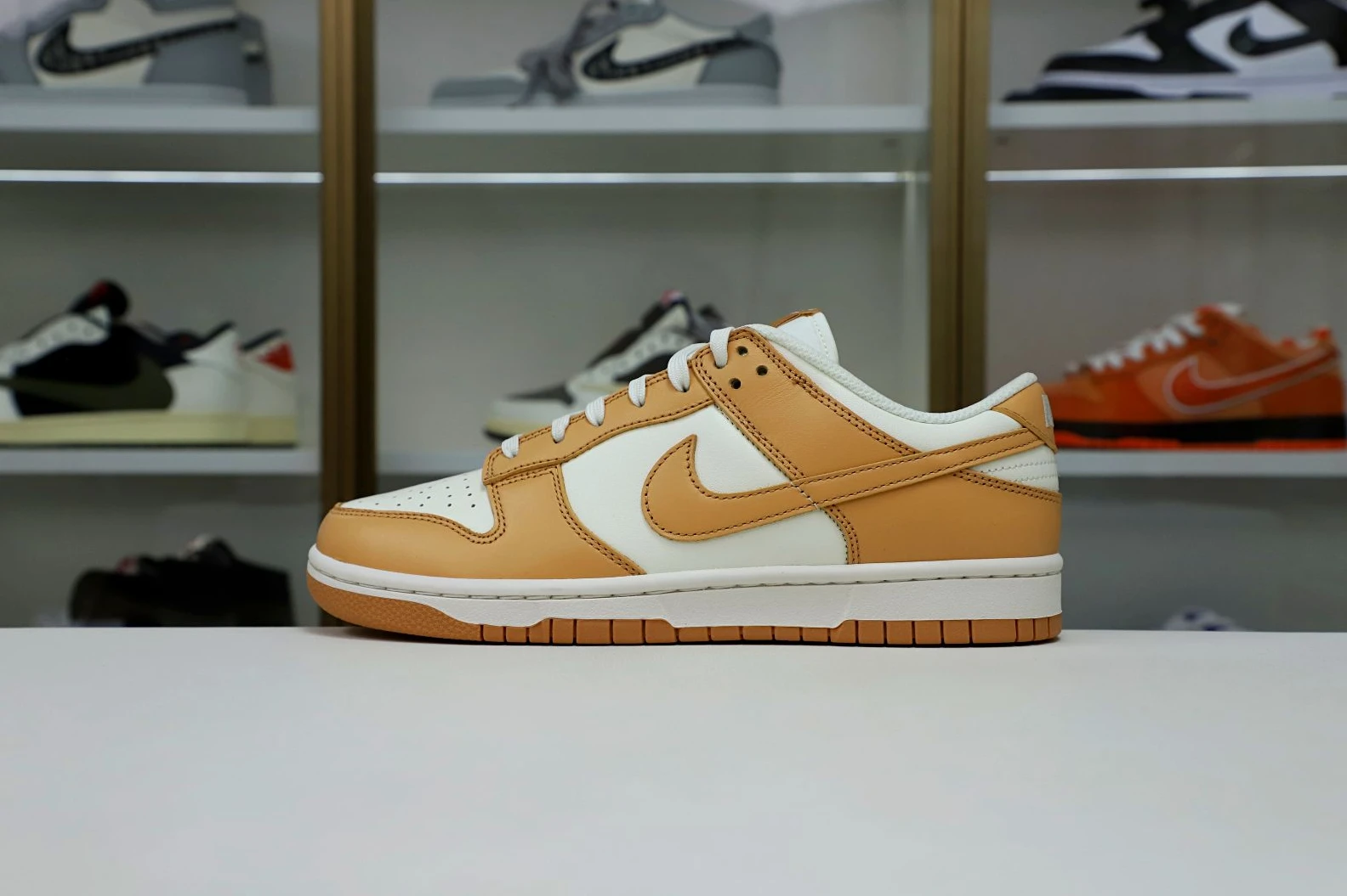Kimikick WMNS DUNK LOW 'HARVEST MOON' SportInspired 2972