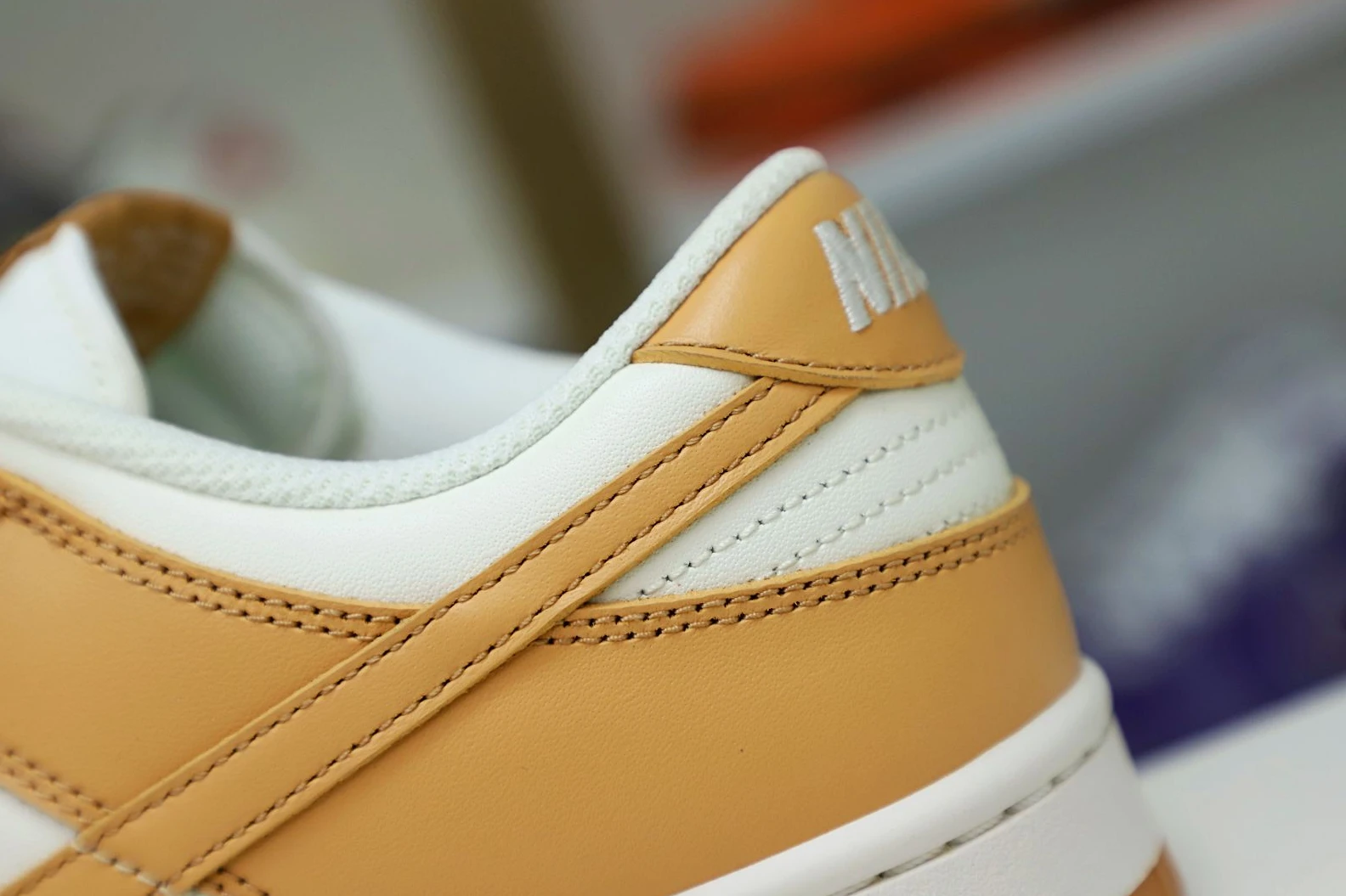 Kimikick WMNS DUNK LOW 'HARVEST MOON' SportInspired 2972