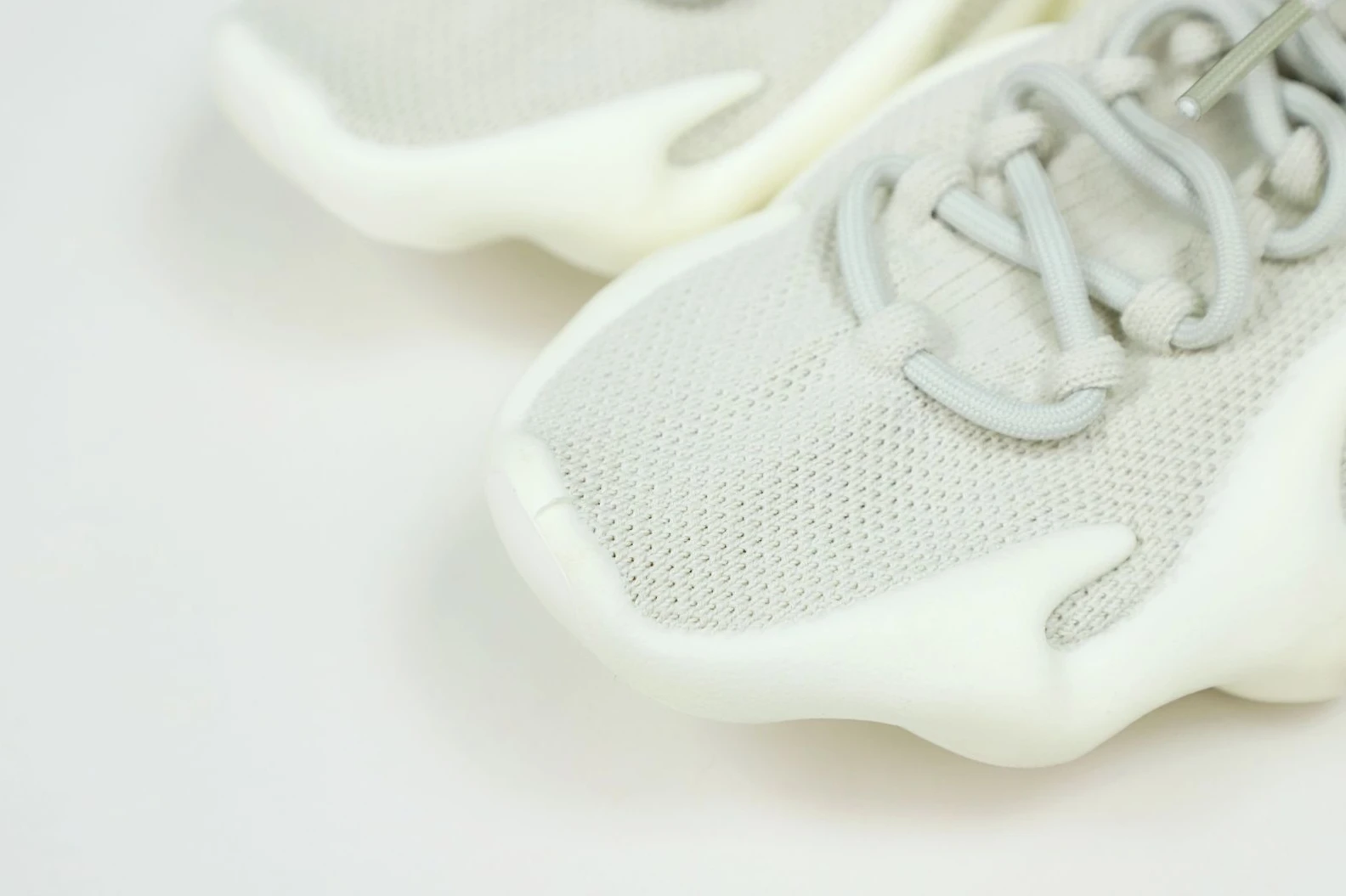 Kimikick YEEZY 450 CLOUD WHITE H Comfortable 24