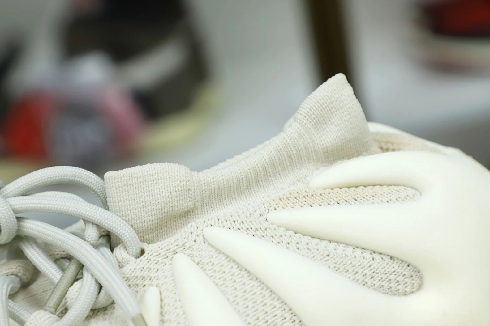 Kimikick YEEZY 450 CLOUD WHITE H Comfortable 24