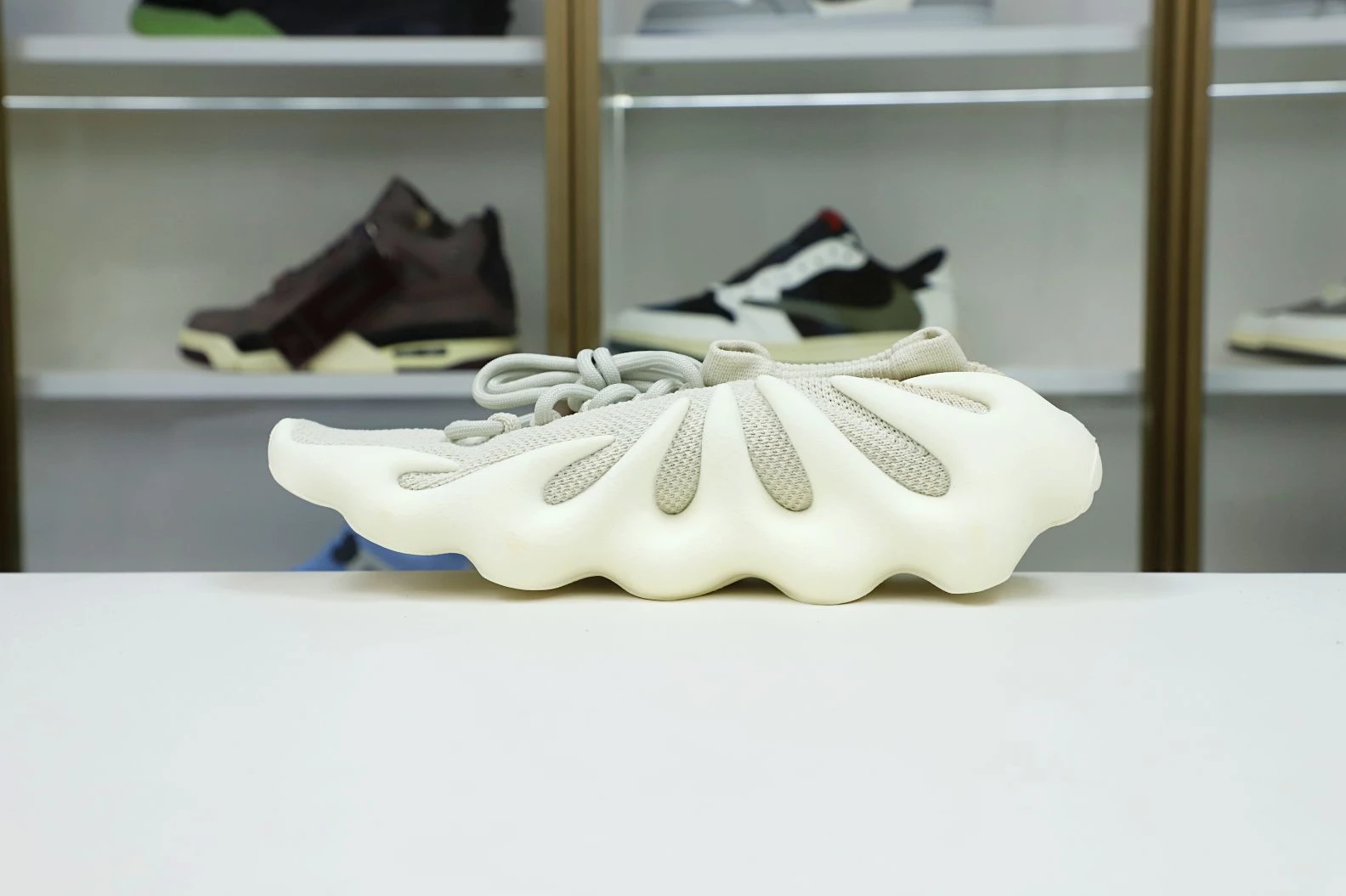 Kimikick YEEZY 450 CLOUD WHITE H Comfortable 24