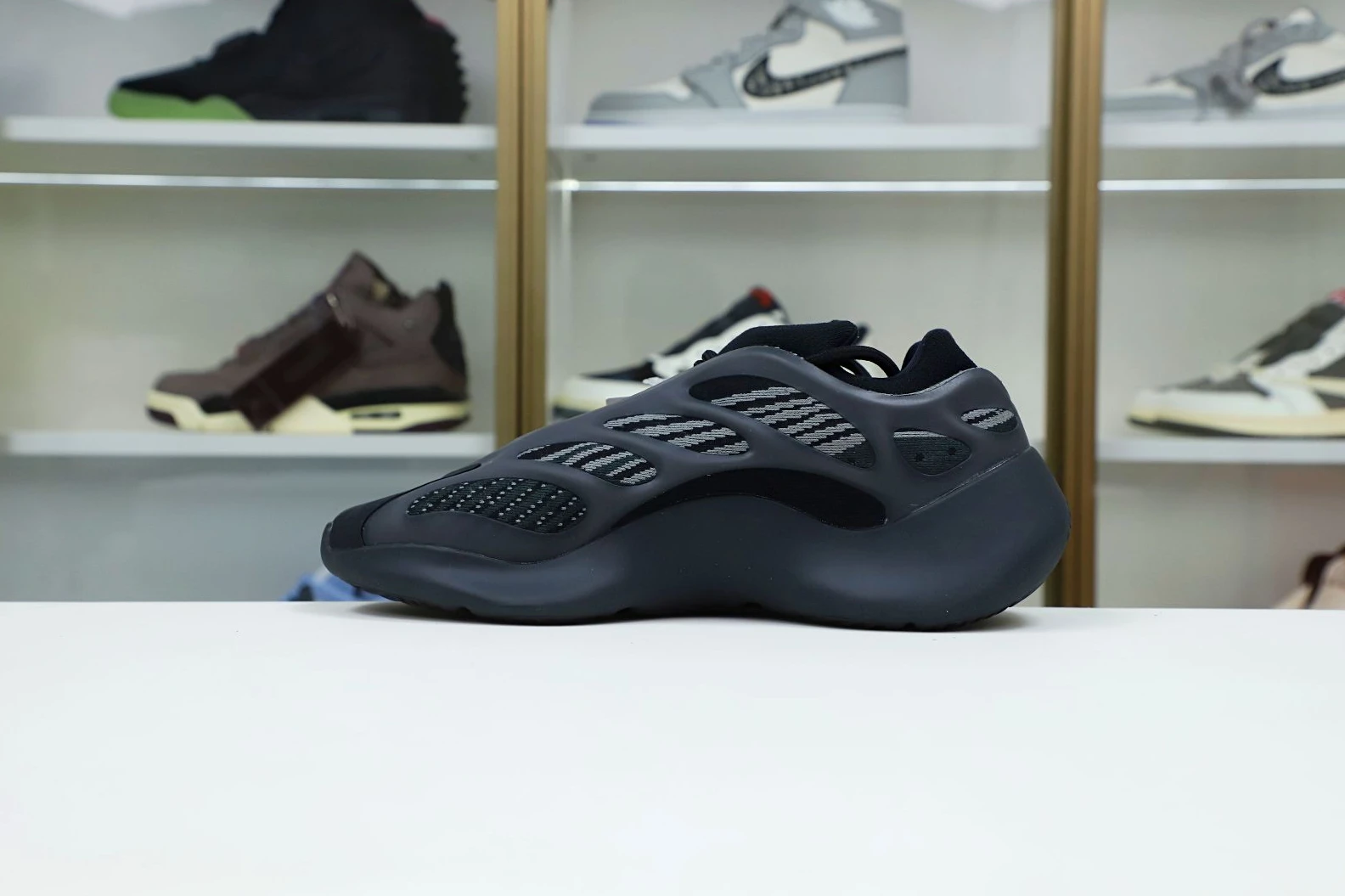 Kimikick YEEZY 700 V3 'ALVAH' GoodFit 72