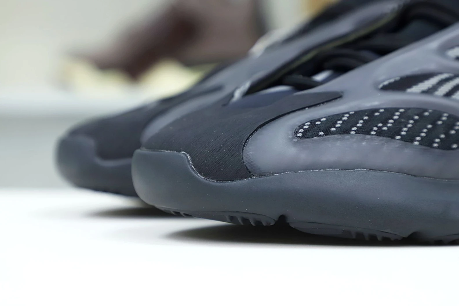 Kimikick YEEZY 700 V3 'ALVAH' GoodFit 72