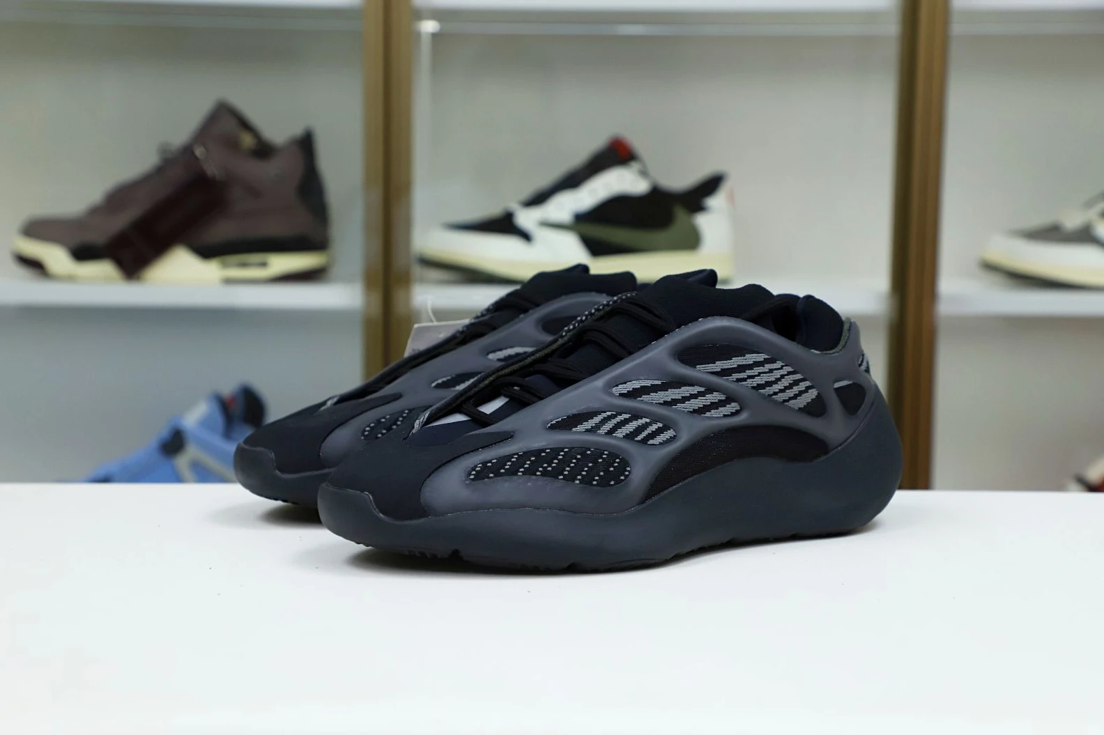 Kimikick YEEZY 700 V3 'ALVAH' GoodFit 72
