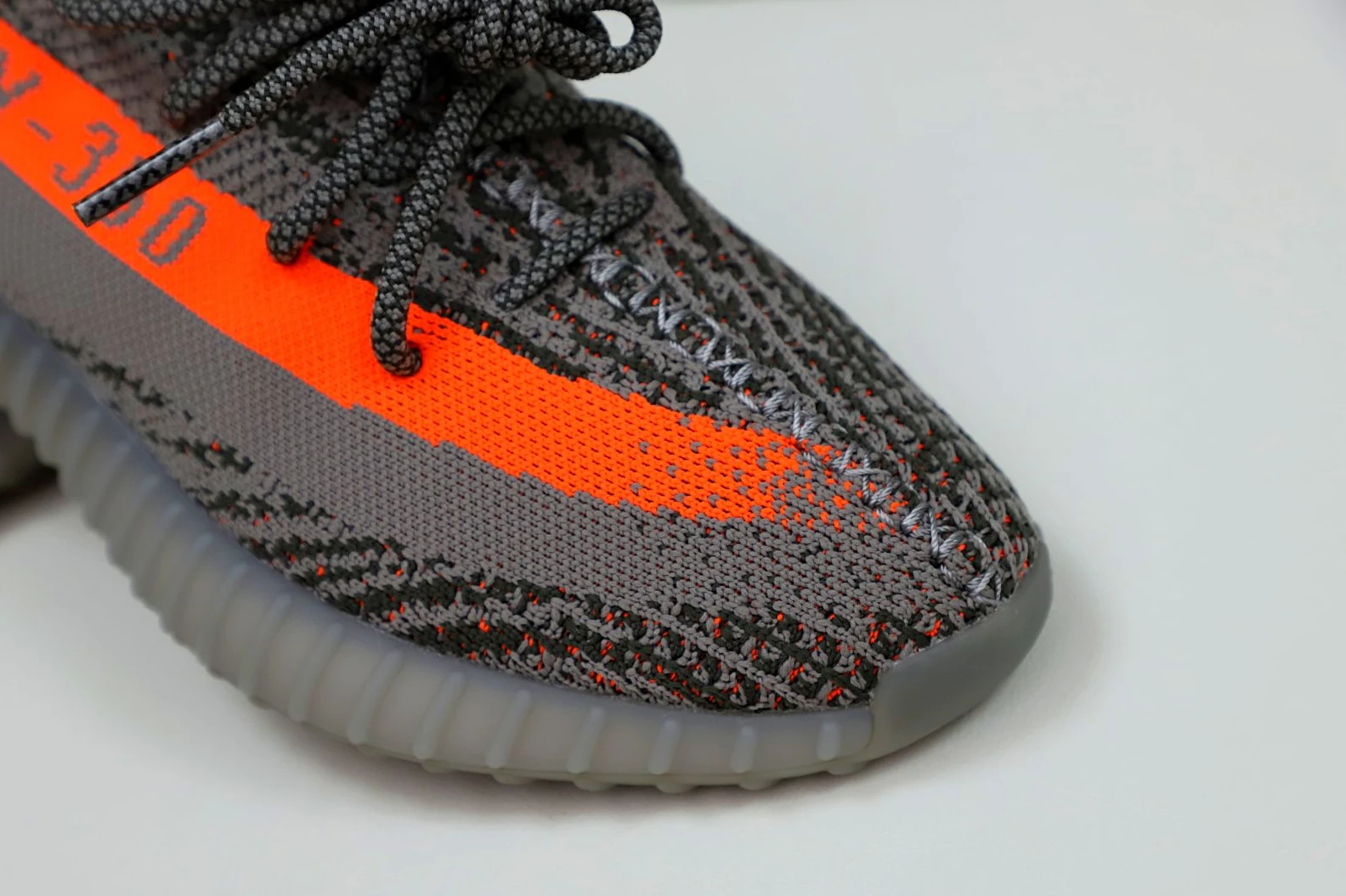 Kimikick YEEZY BOOST 350 V2 'BELUGA' ModernLook 80
