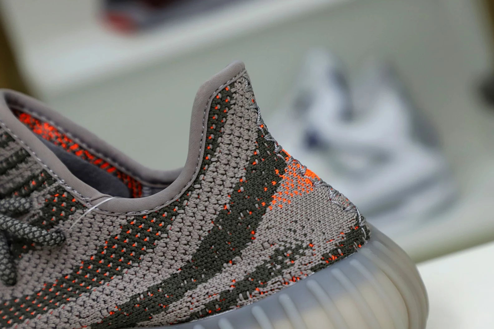 Kimikick YEEZY BOOST 350 V2 'BELUGA' ModernLook 80
