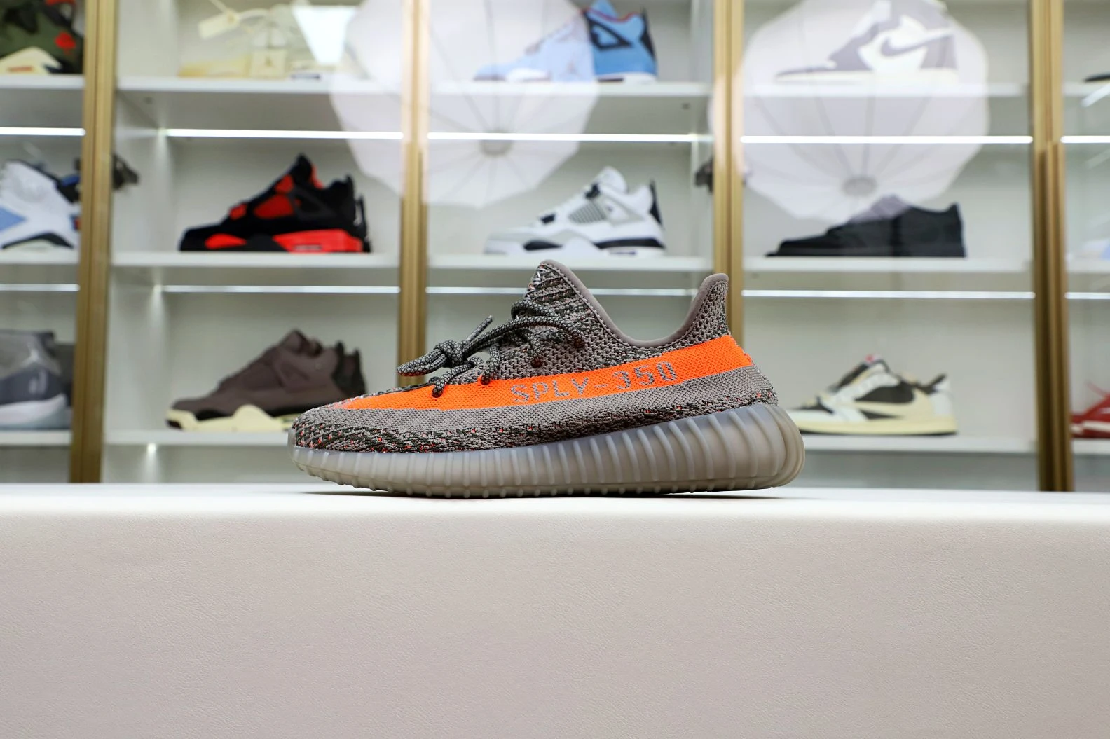 Kimikick YEEZY BOOST 350 V2 'BELUGA' ModernLook 80