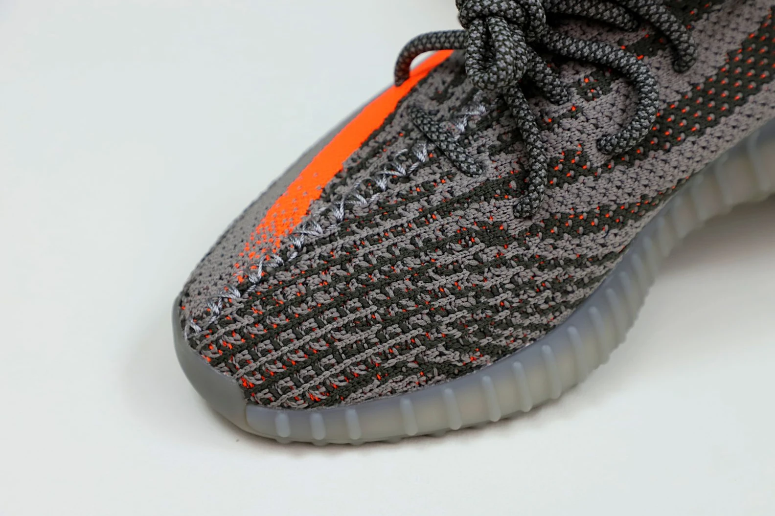 Kimikick YEEZY BOOST 350 V2 'BELUGA' ModernLook 80