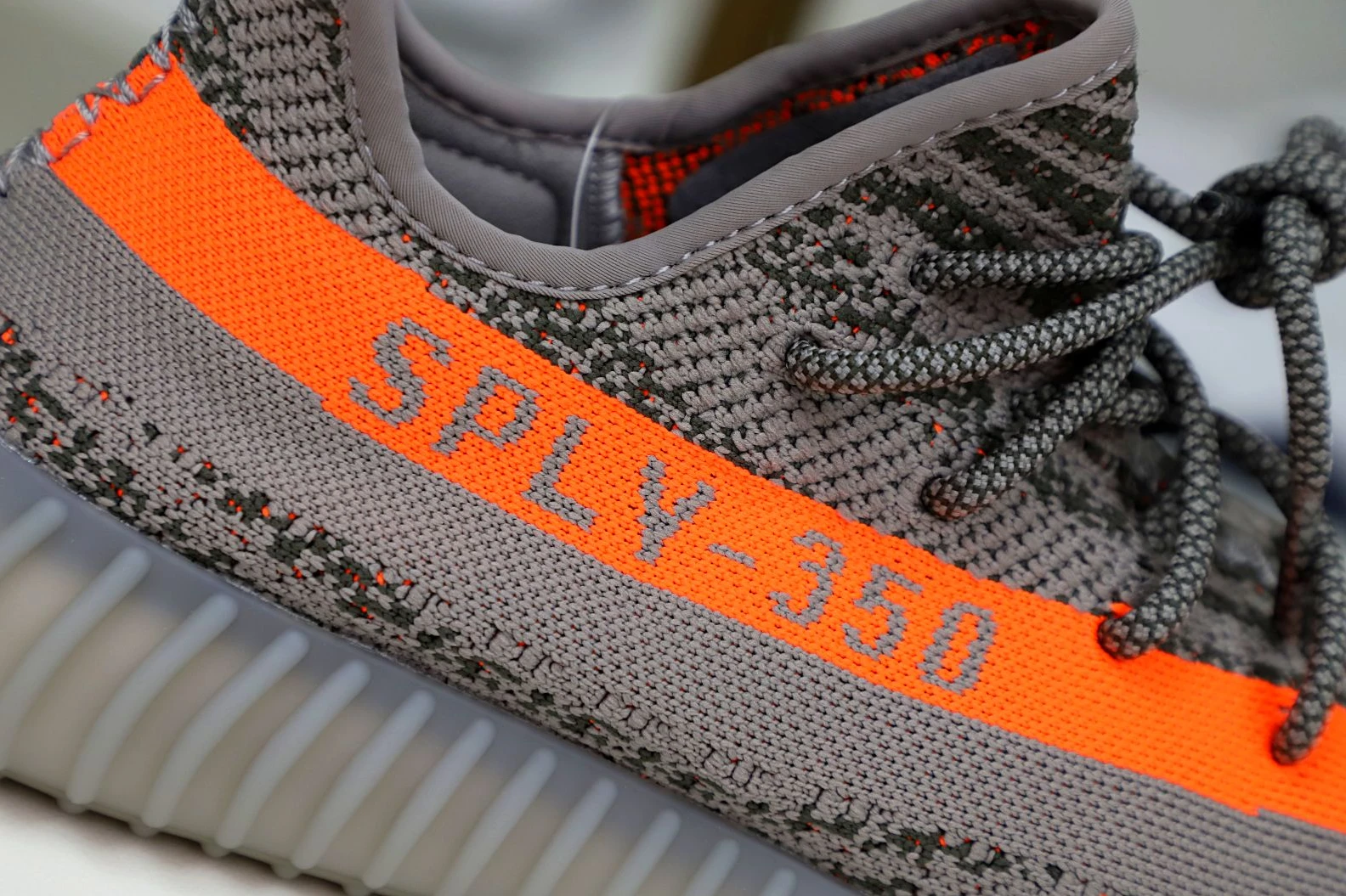 Kimikick YEEZY BOOST 350 V2 'BELUGA' ModernLook 80