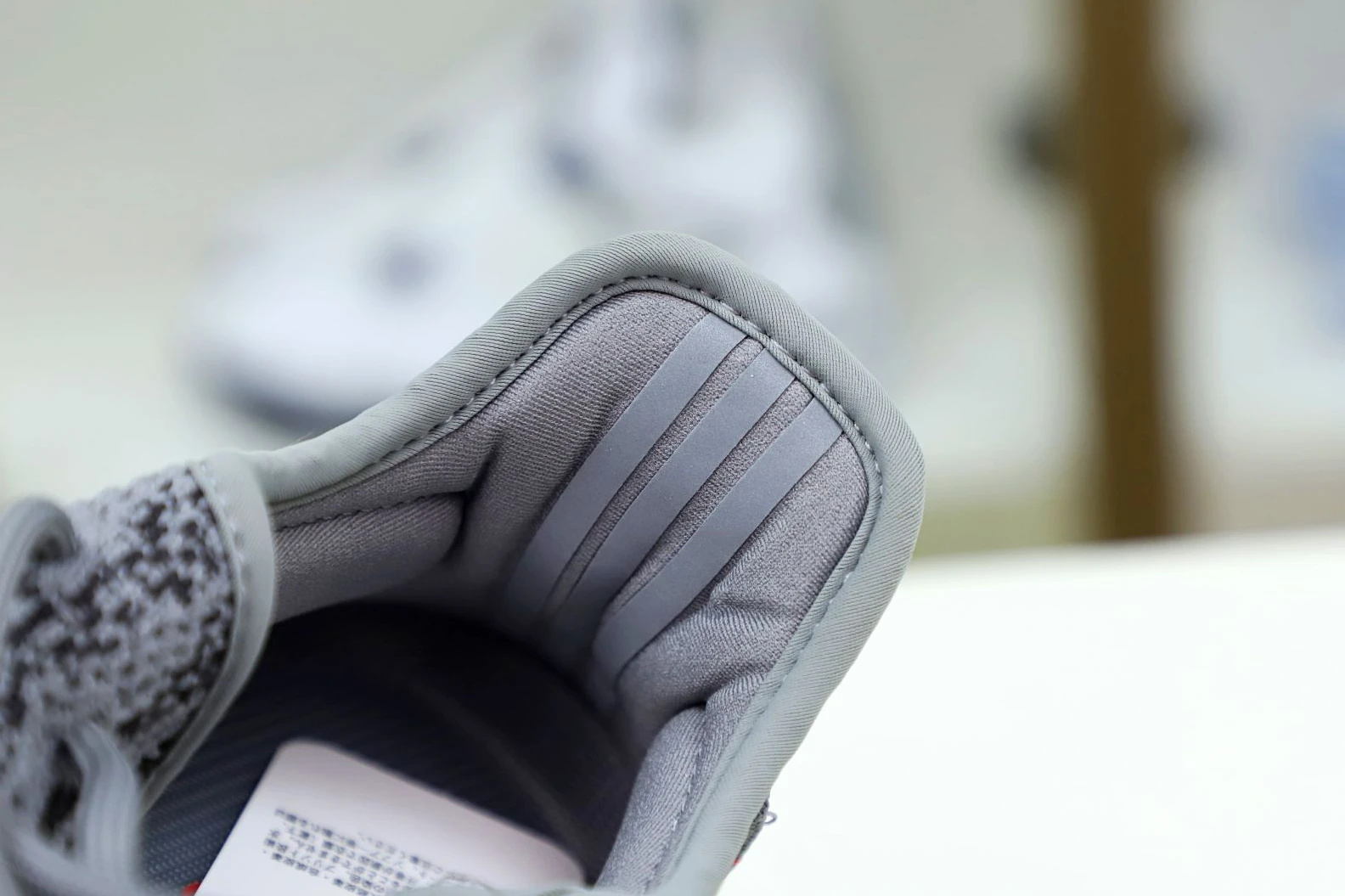 Kimikick YEEZY BOOST 350 V2 'BELUGA 2.0' StreetReady 73