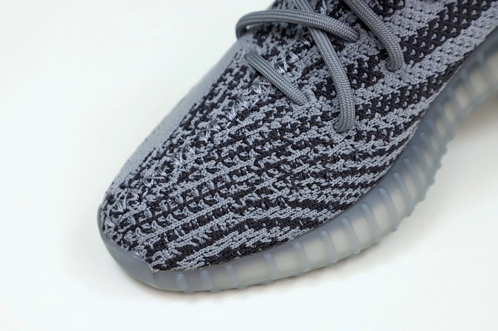 Kimikick YEEZY BOOST 350 V2 'BELUGA 2.0' StreetReady 73