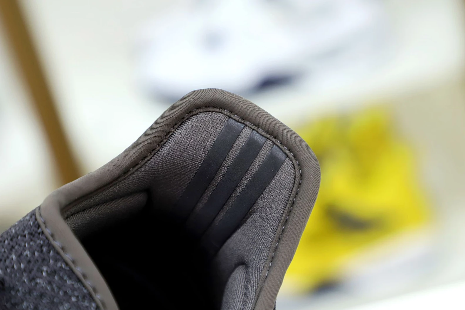 Kimikick YEEZY BOOST 350 V2 'BLACK REFLECTIVE' StreetReady 82