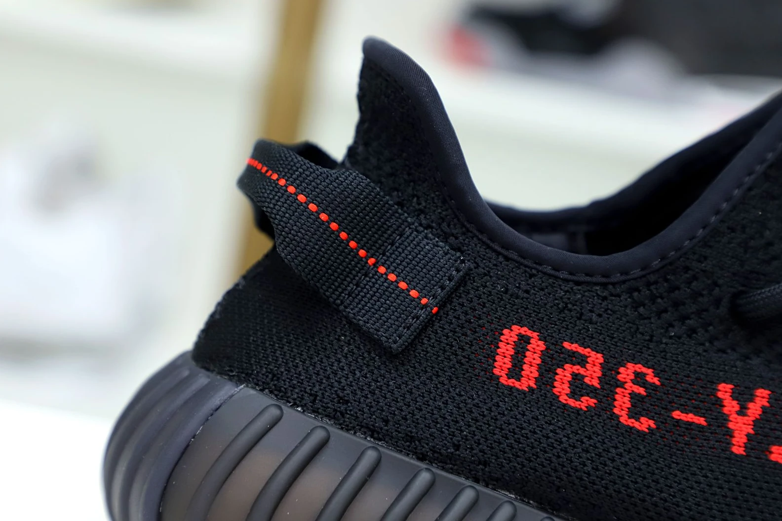 Kimikick YEEZY BOOST 350 V2 'BRED' SportInspired 70