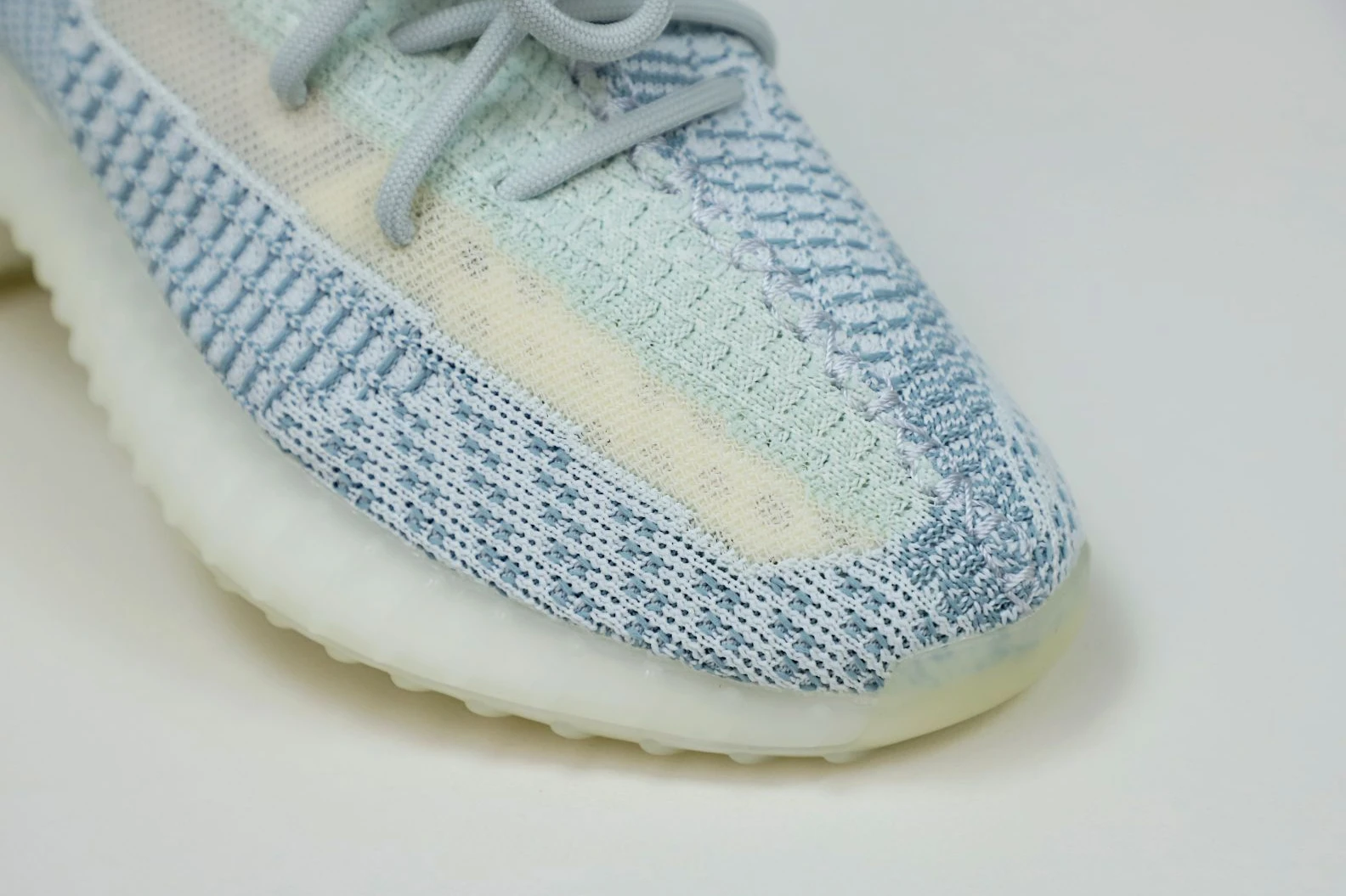 Kimikick YEEZY BOOST 350 V2 'CLOUD WHITE NON-REFLECTIVE' Fashionable 83
