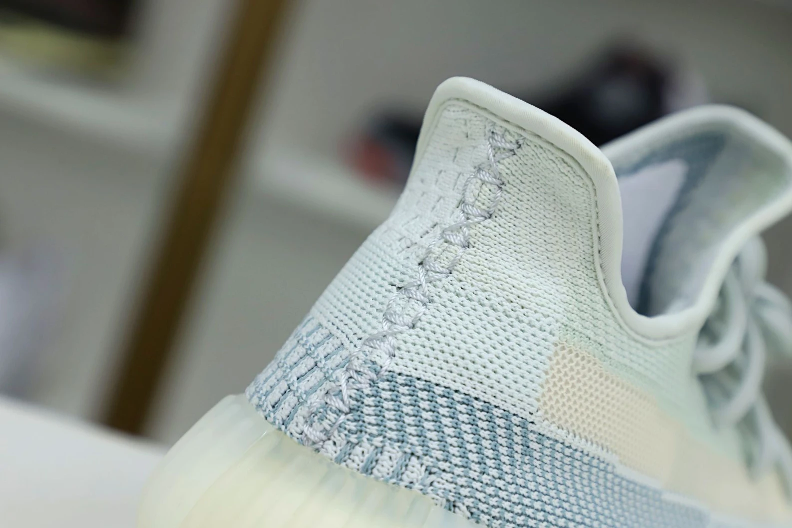 Kimikick YEEZY BOOST 350 V2 'CLOUD WHITE NON-REFLECTIVE' Fashionable 83