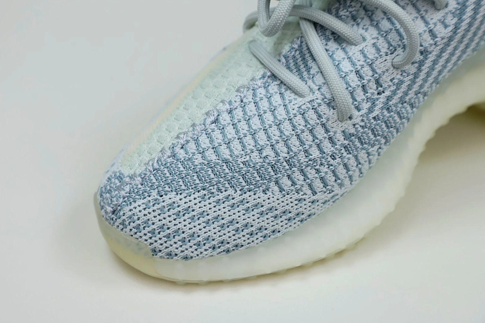 Kimikick YEEZY BOOST 350 V2 'CLOUD WHITE NON-REFLECTIVE' Fashionable 83
