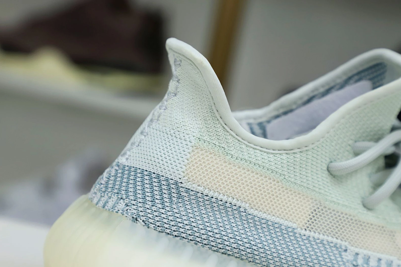 Kimikick YEEZY BOOST 350 V2 'CLOUD WHITE NON-REFLECTIVE' Fashionable 83