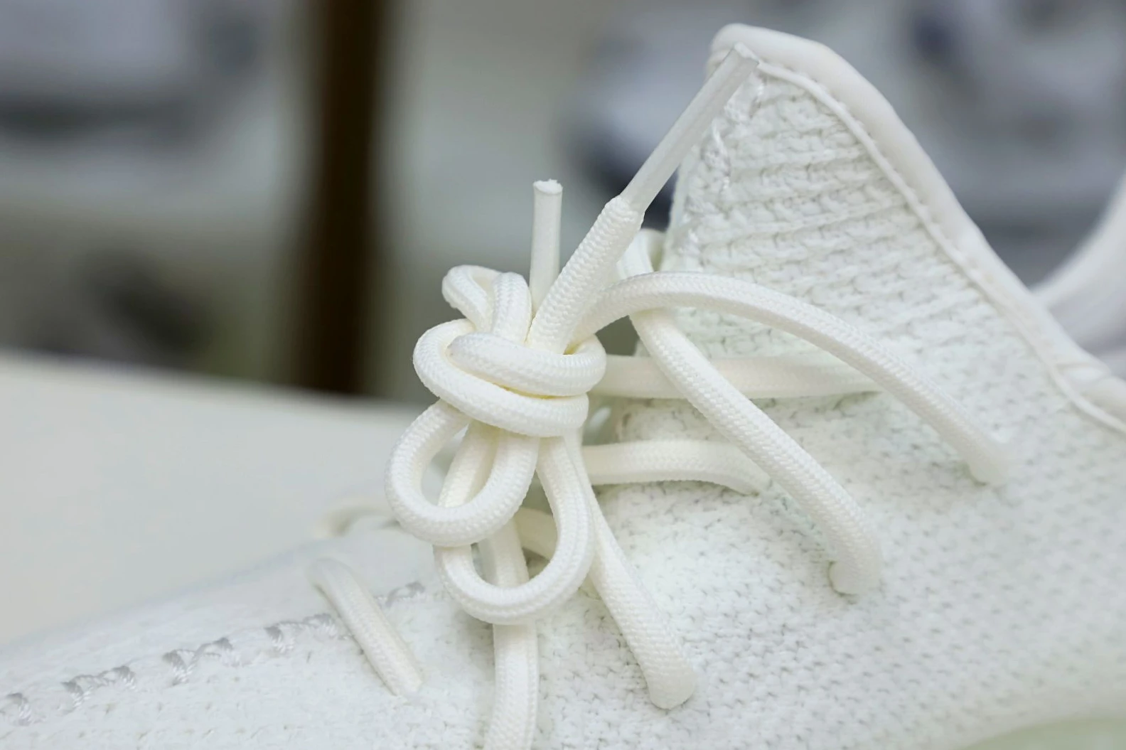Kimikick YEEZY BOOST 350 V2 'CREAM WHITE   TRIPLE WHITE' Fashionable 19