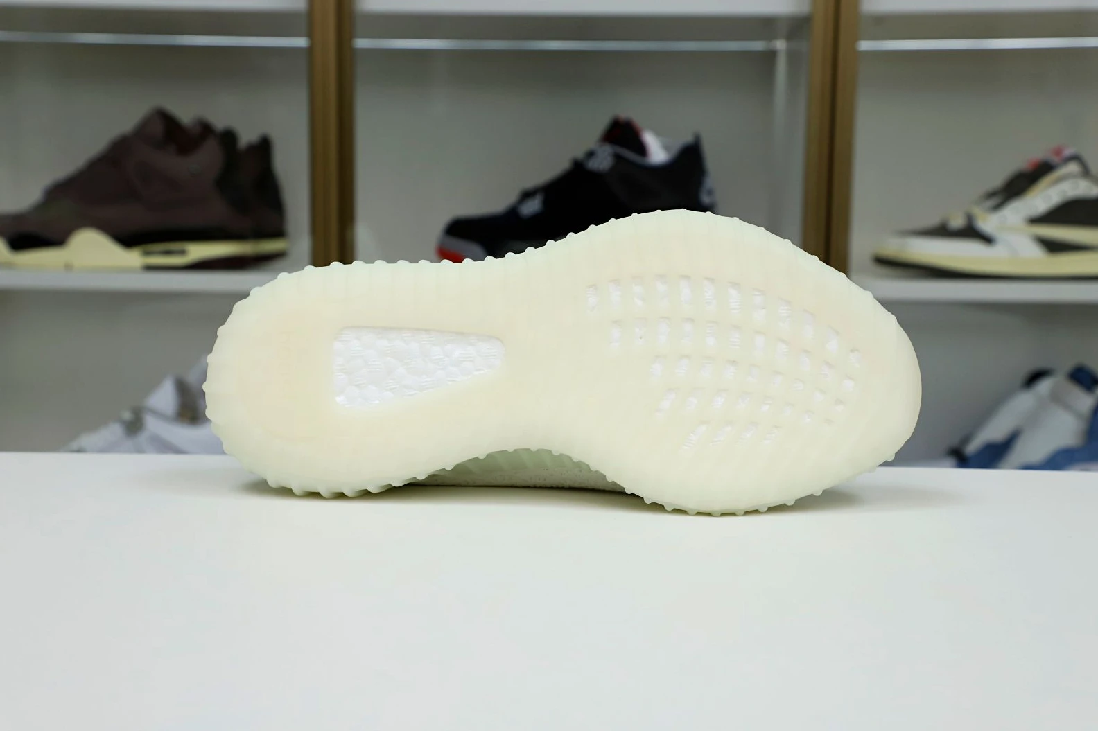 Kimikick YEEZY BOOST 350 V2 'CREAM WHITE   TRIPLE WHITE' Fashionable 19