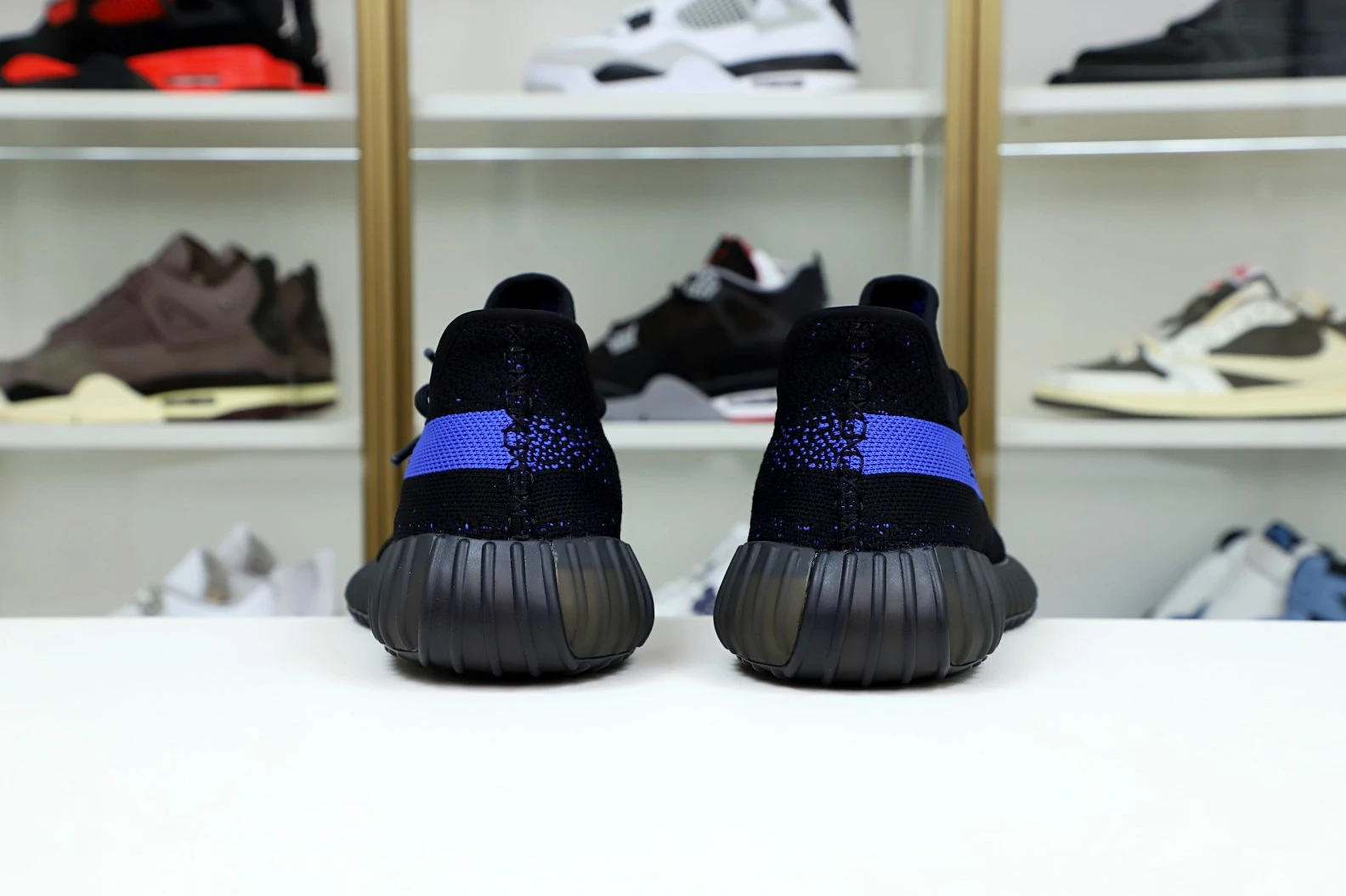 Kimikick YEEZY BOOST 350 V2 'DAZZLING BLUE' GoodFit 18