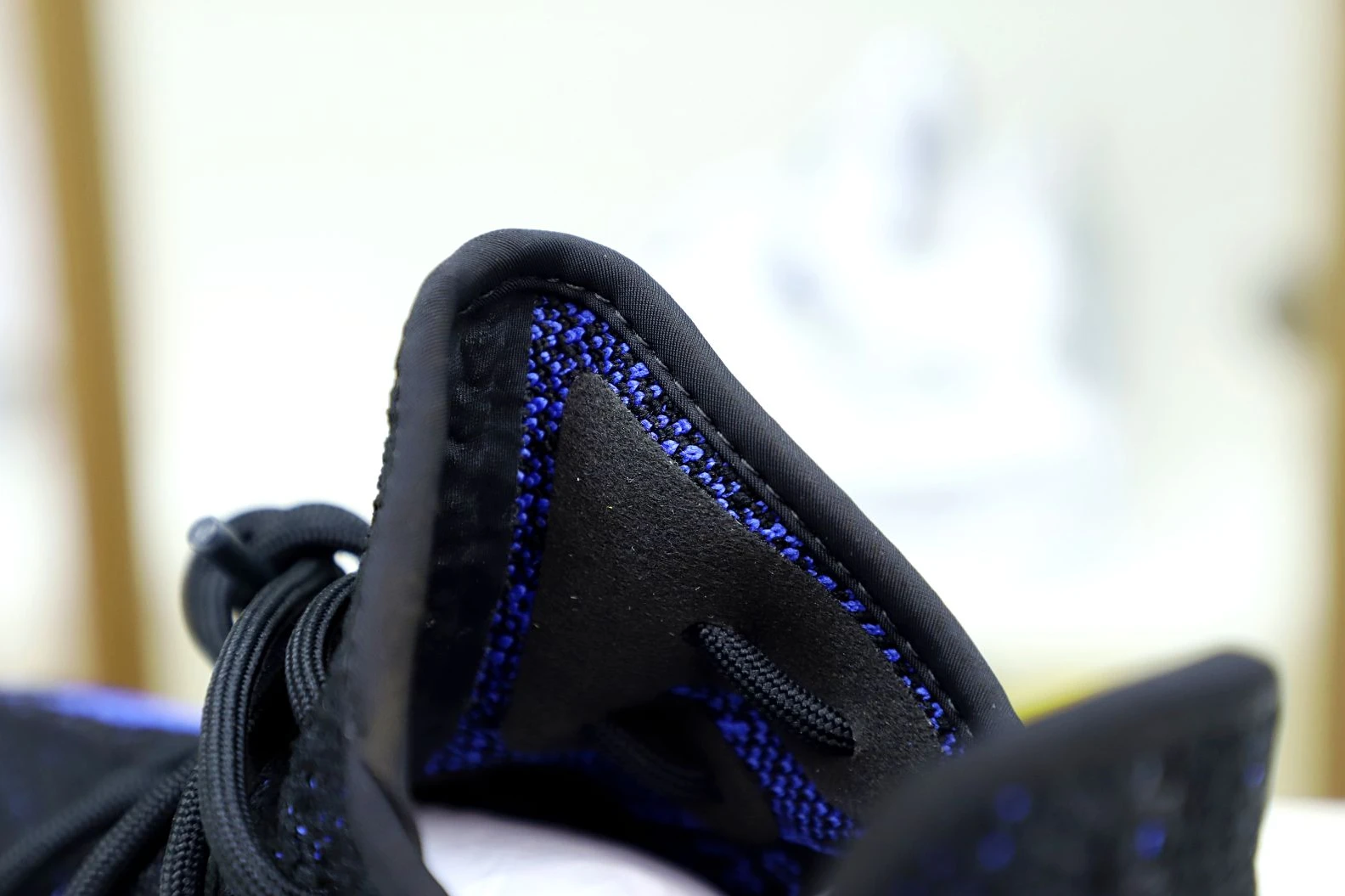Kimikick YEEZY BOOST 350 V2 'DAZZLING BLUE' GoodFit 18