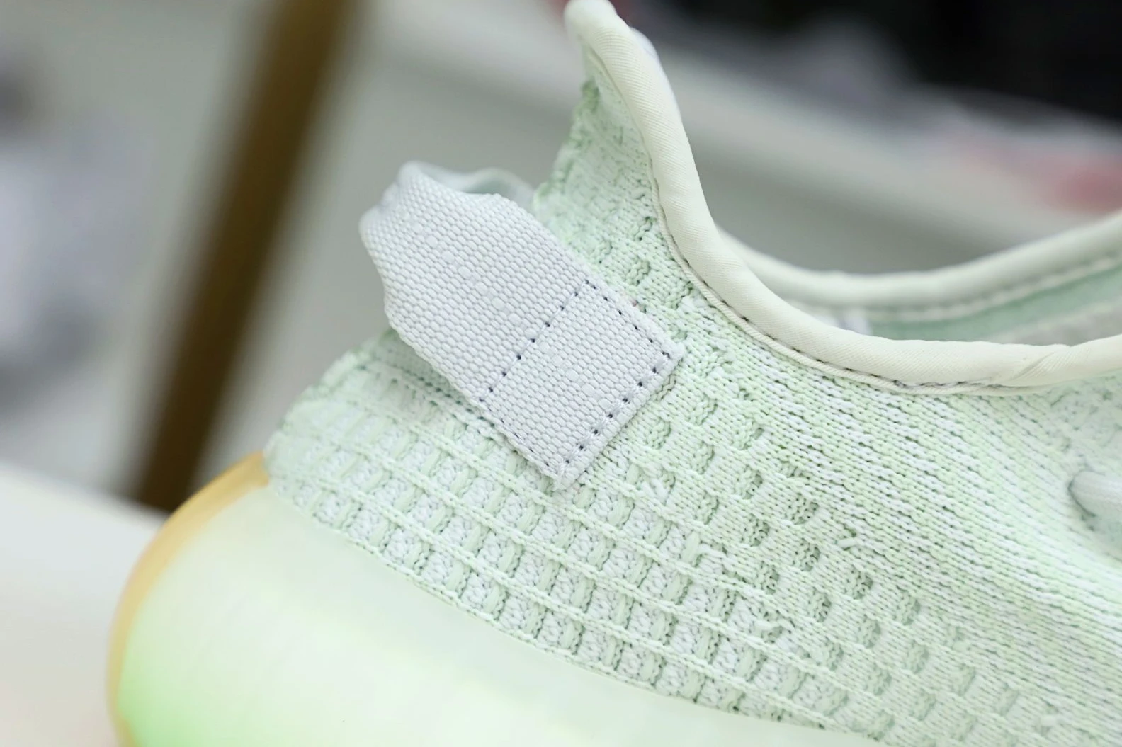 Kimikick YEEZY BOOST 350 V2 'HYPERSPACE' StreetReady 36