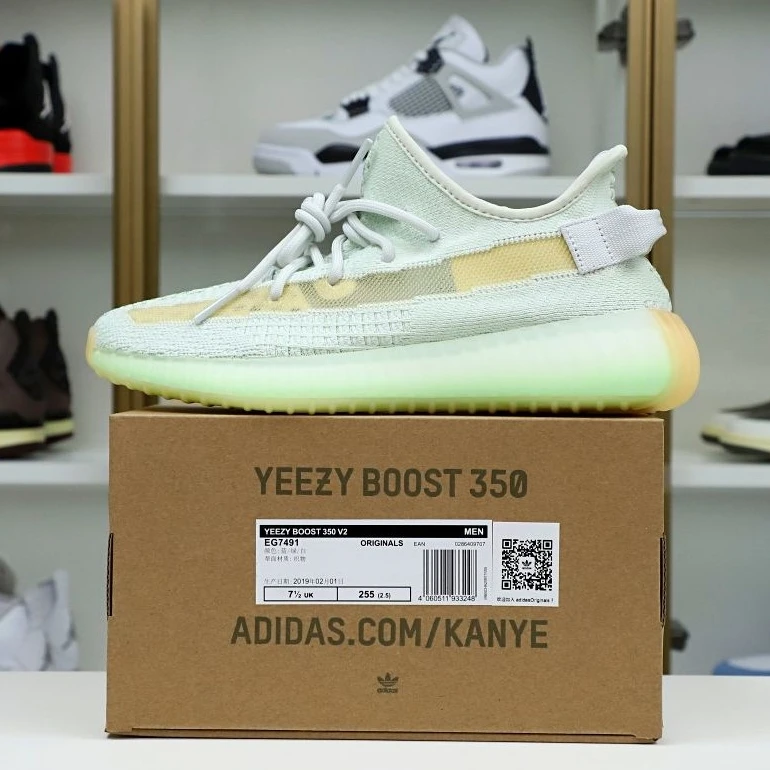 Kimikick YEEZY BOOST 350 V2 'HYPERSPACE' StreetReady 36