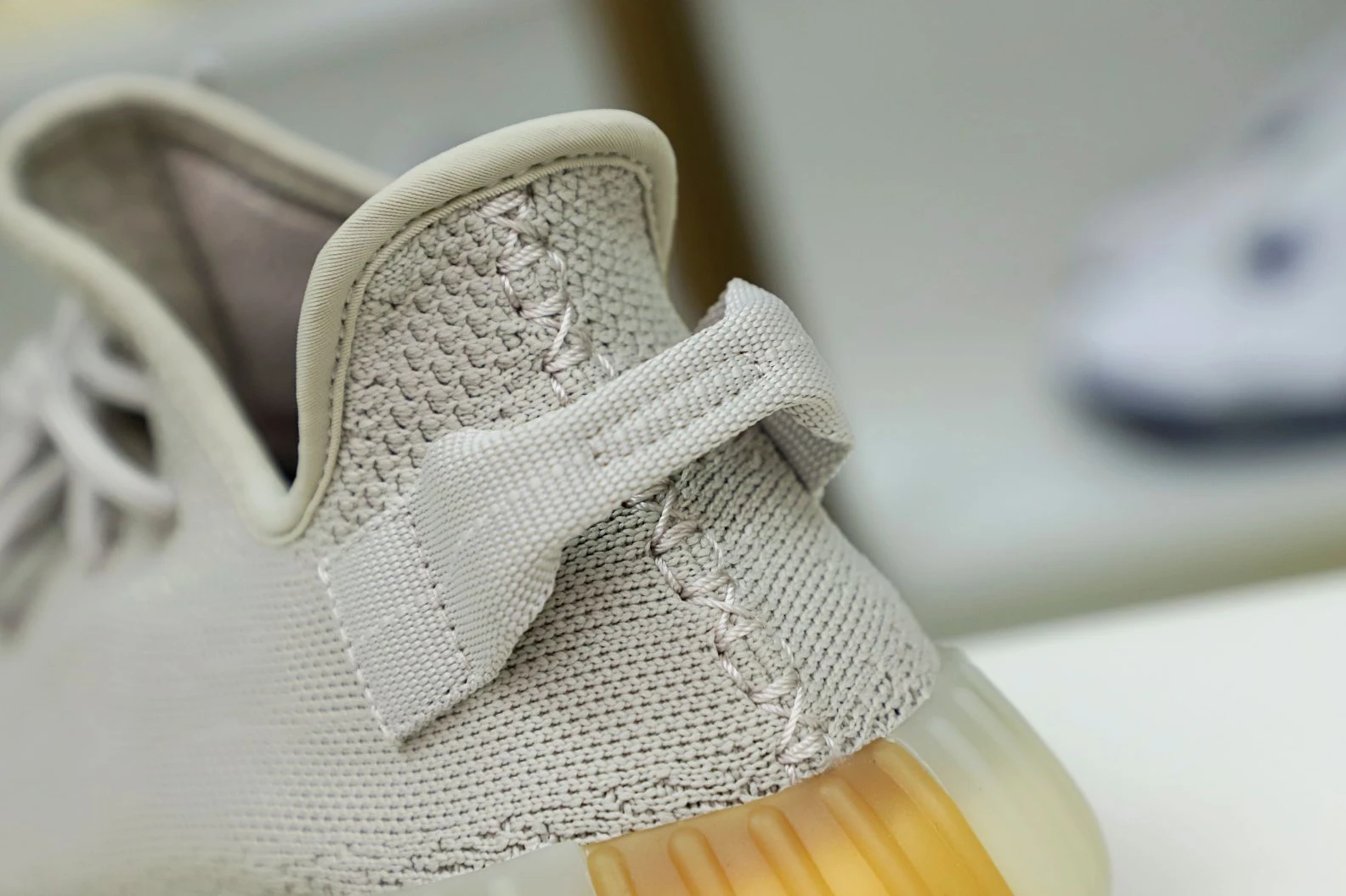 Kimikick YEEZY BOOST 350 V2 'SESAME' WellDesigned 44