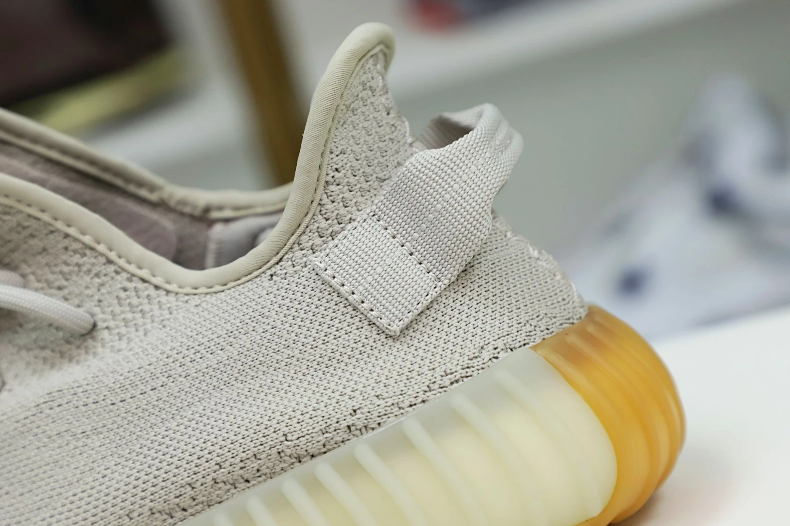 Kimikick YEEZY BOOST 350 V2 'SESAME' WellDesigned 44