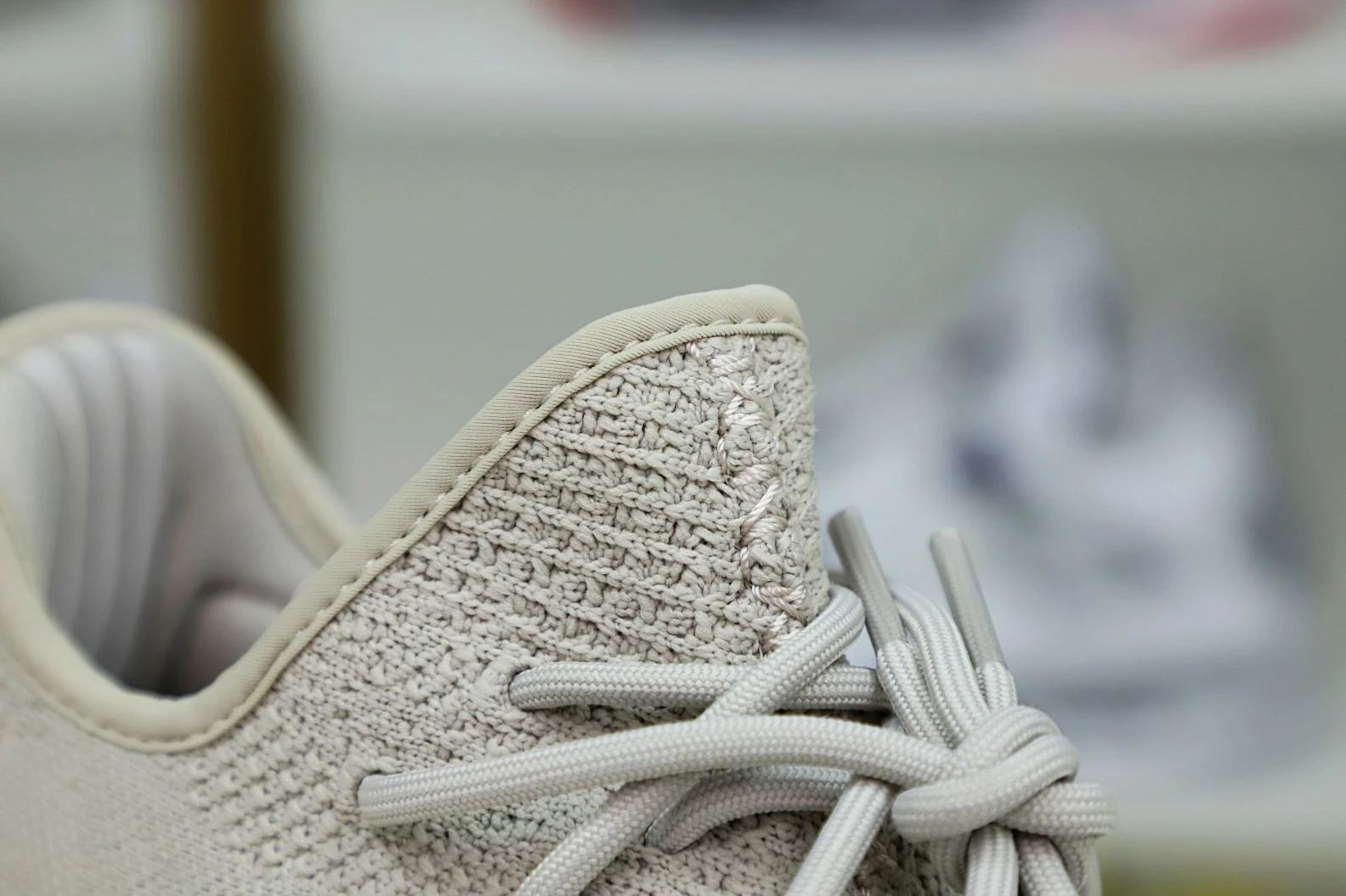 Kimikick YEEZY BOOST 350 V2 'SESAME' WellDesigned 44