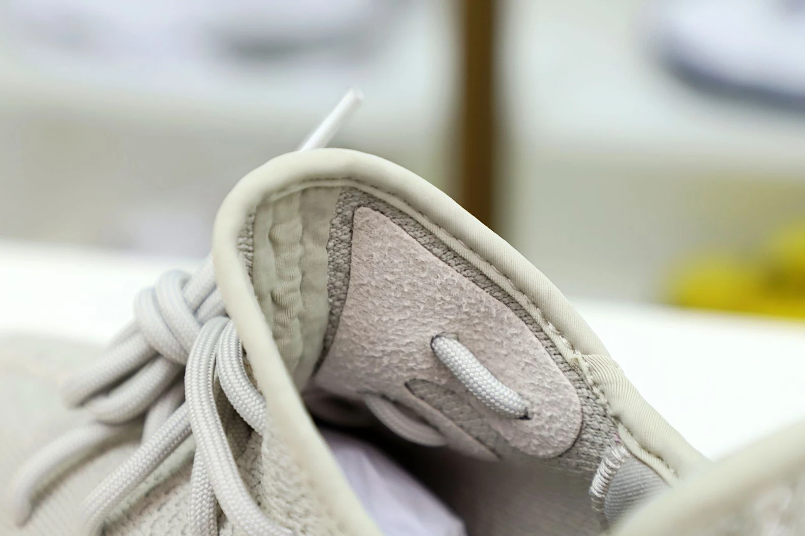 Kimikick YEEZY BOOST 350 V2 'SESAME' WellDesigned 44