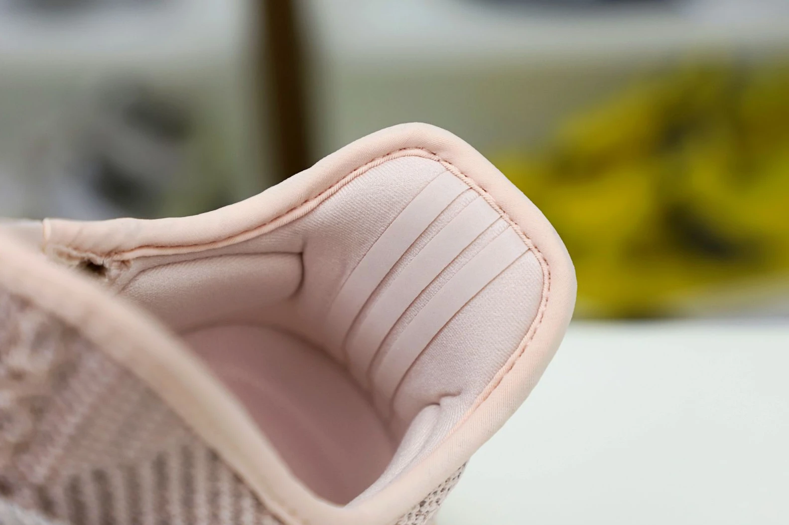 Kimikick YEEZY BOOST 350 V2 'SYNTH REFLECTIVE' WellDesigned 71